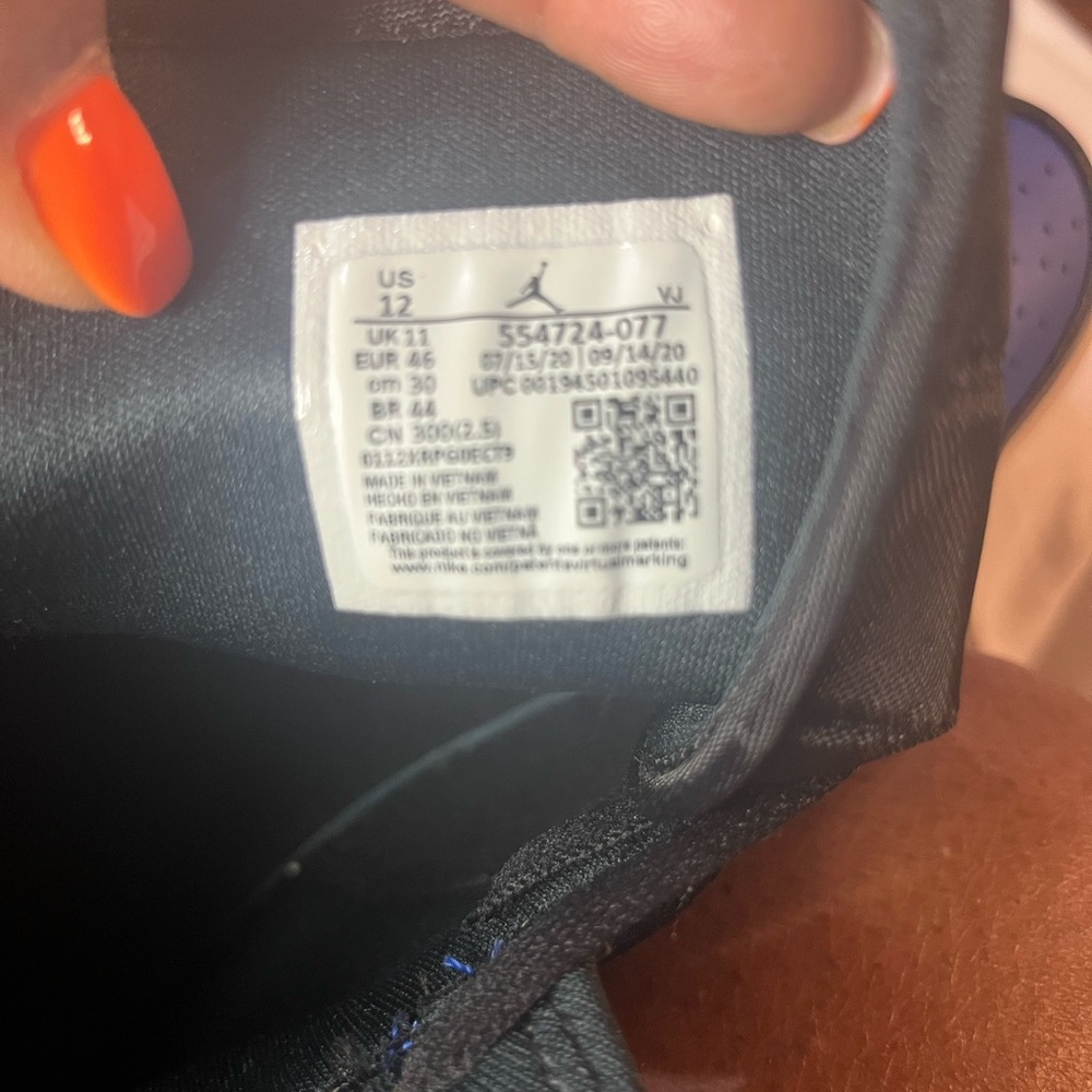 Air Jordan 1 Hyper Royal Blue/Black  High-Top Sneakers - Picture 5 of 5